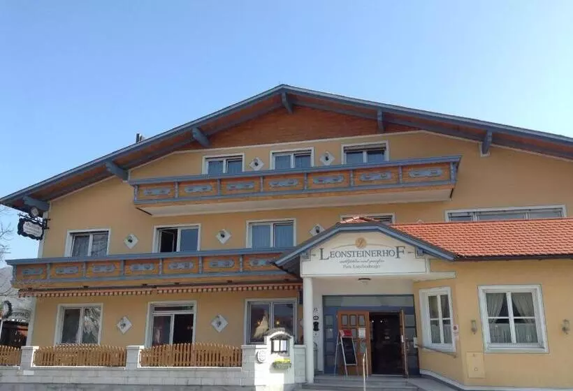 Hotelli Leonsteinerhof