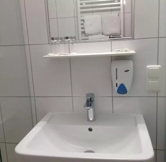 Hotelli Leonsteinerhof