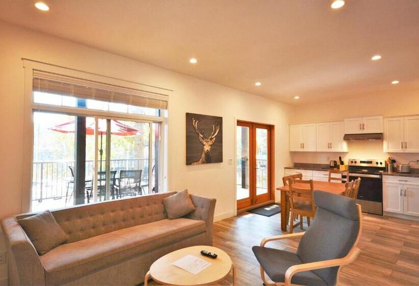 酒店 Pender Harbour Resort & Marina