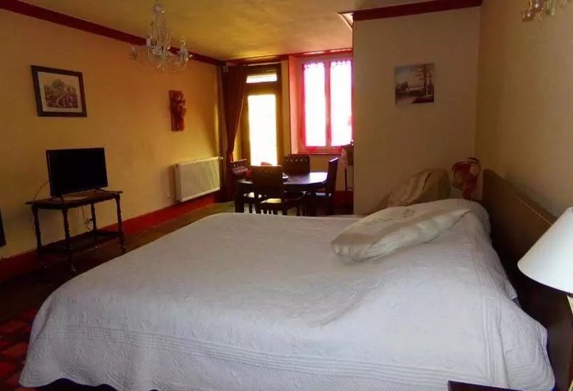 Majatalo Chez Monique