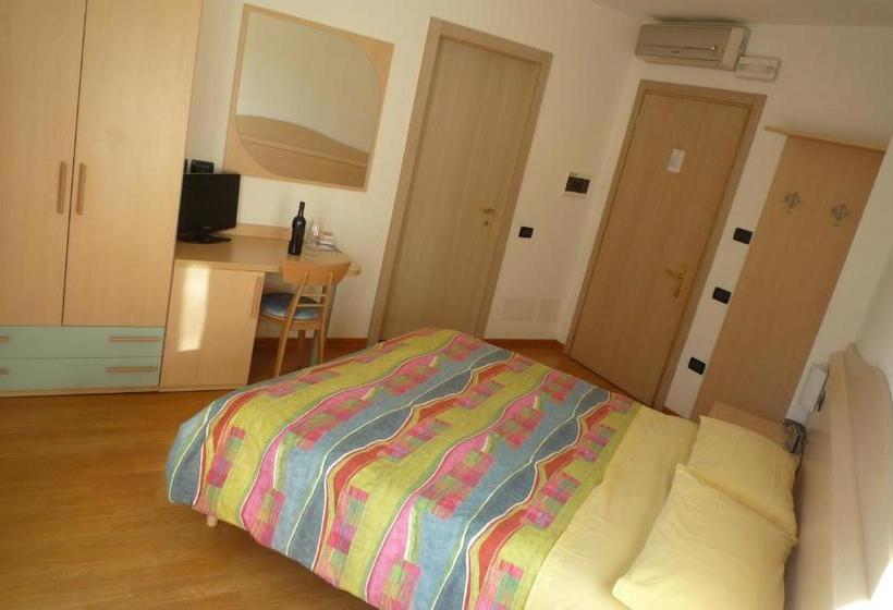 פנסיון Piccolo Fiore