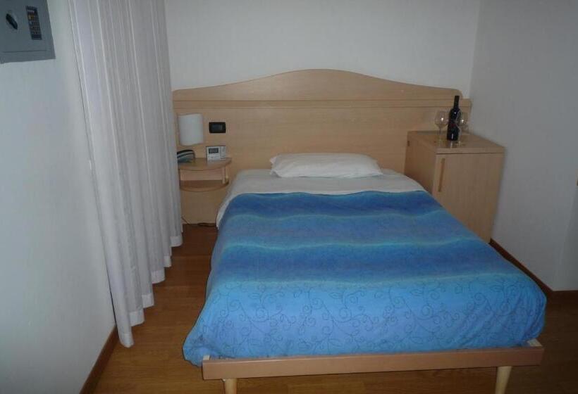 פנסיון Piccolo Fiore