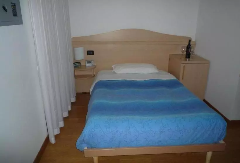 ペンション Piccolo Fiore