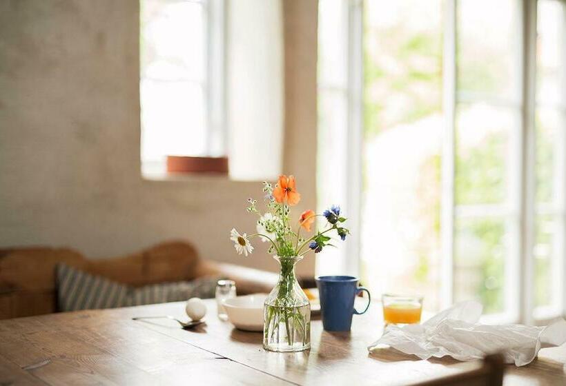 Pensjonat Stf Brantevik Råkulle Hostel