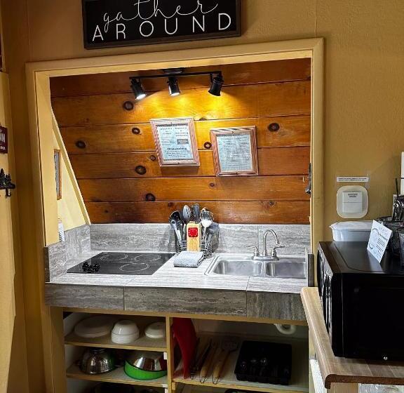 Redwoods River Resort & Campground