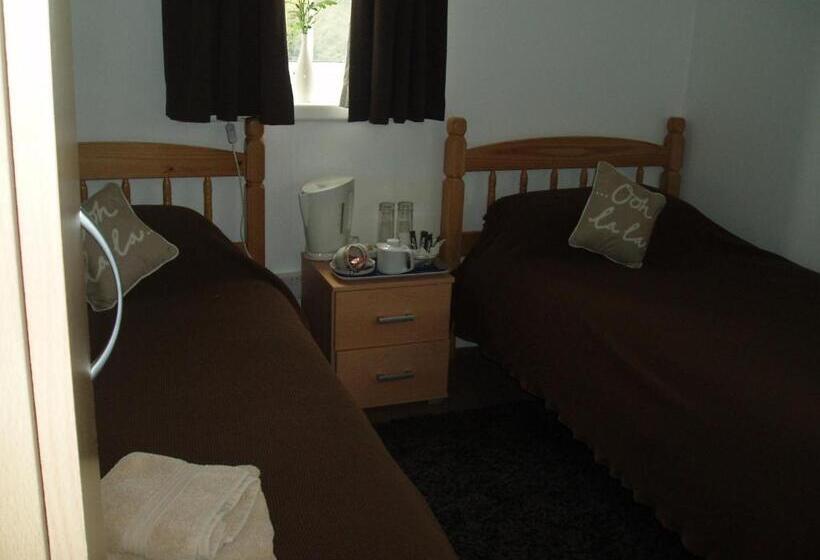 The Old Forge Seafood Restaurant And Bed And Breakfast