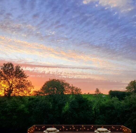 호텔 Ardilaun Guesthouse Self Catering