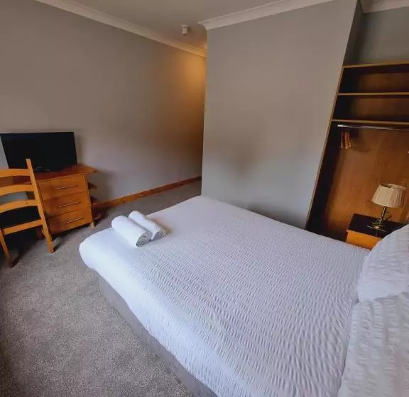 Hotel Ardilaun Guesthouse Self Catering