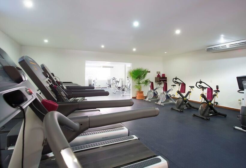 هتل Barcelo Ixtapa All Inclusive