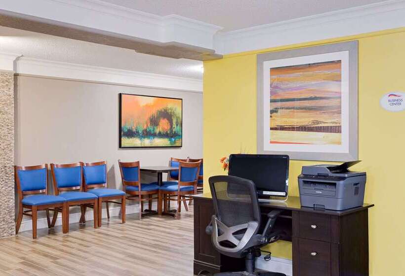 Отель Baymont By Wyndham Jacksonville Orange Park