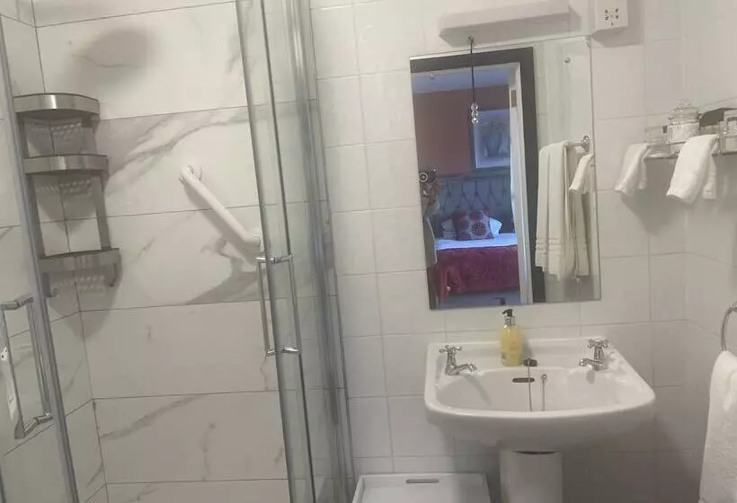 Hotel Buttermilk Lodge Guest Accommodation