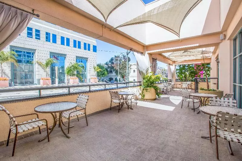 Crowne Plaza Hotel Los Angeles Harbor, An Ihg