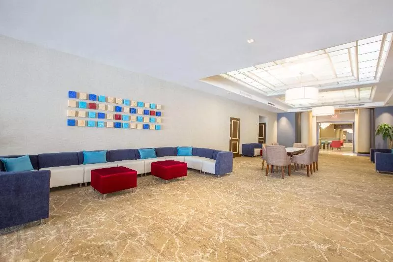 Crowne Plaza Hotel Los Angeles Harbor, An Ihg