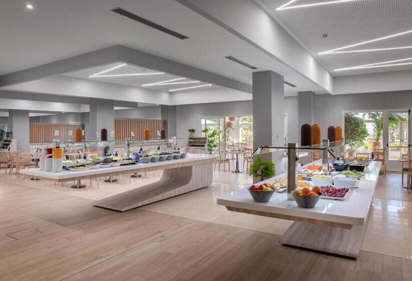 בית מלון כפרי Elba Sara Beach & Golf Resort