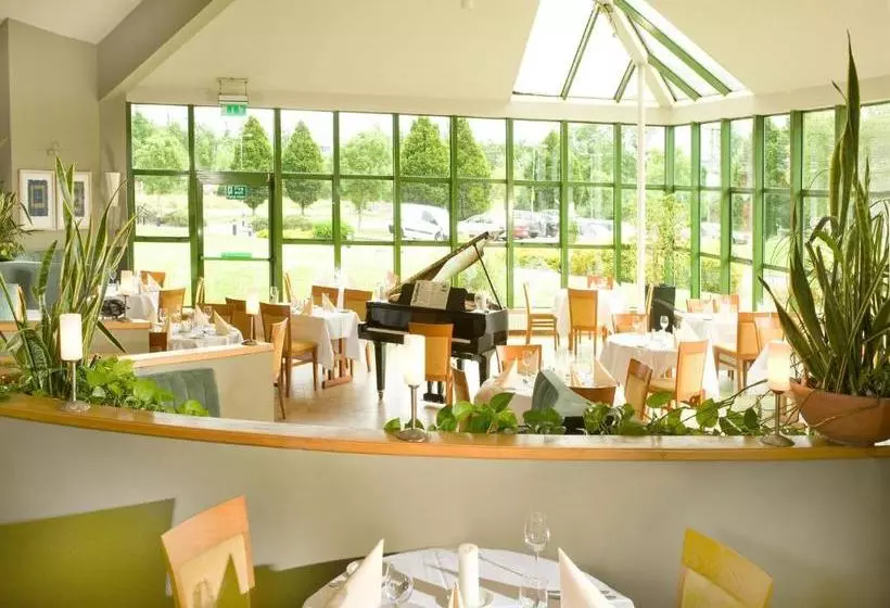 هتل Great National Commons Inn