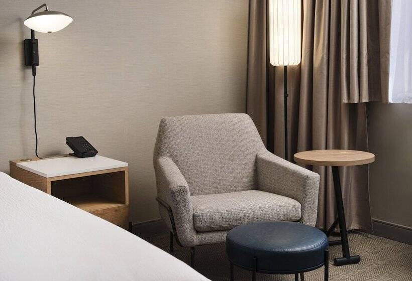 فندق Courtyard San Francisco Airport Burlingame