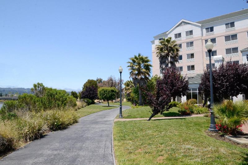 فندق Courtyard San Francisco Airport Burlingame