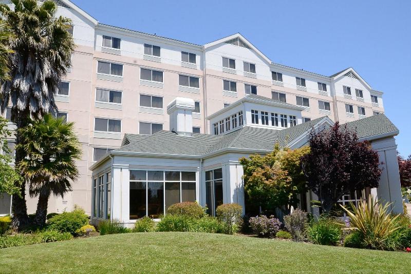 فندق Courtyard San Francisco Airport Burlingame