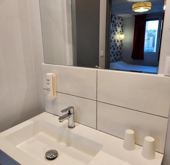 هتل Hôtel Le Petit Vatel   Centre Ville & Plage