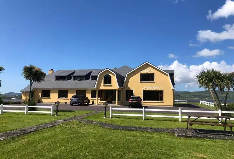 ホテル Lakelands House