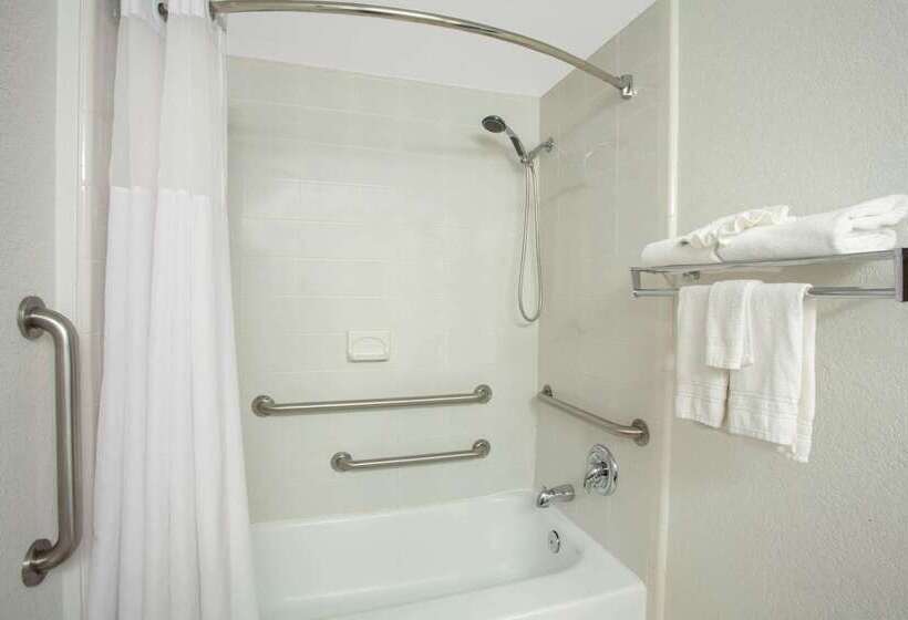 בית מלון כפרי Ramada By Wyndham Davenport Orlando South