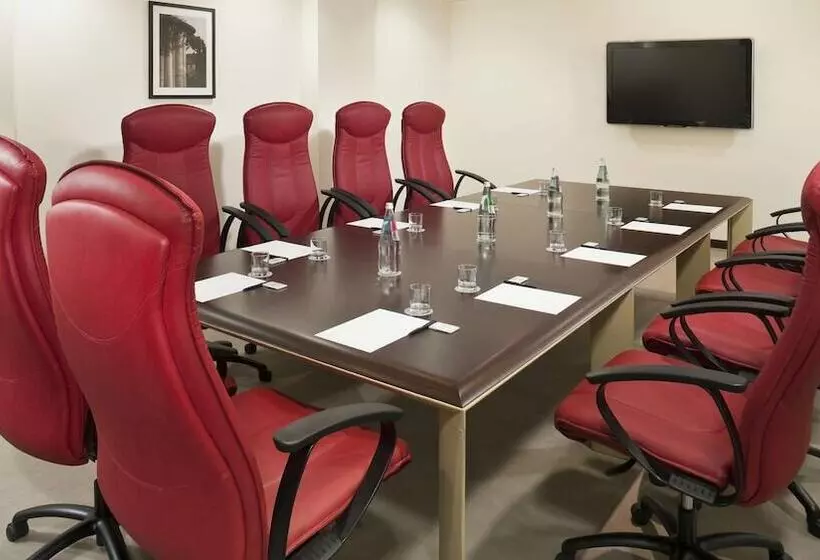 هتل Roma Aurelia Antica