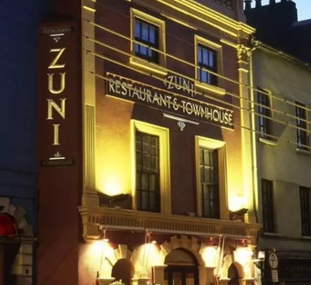 Отель Zuni Restaurant & Boutique