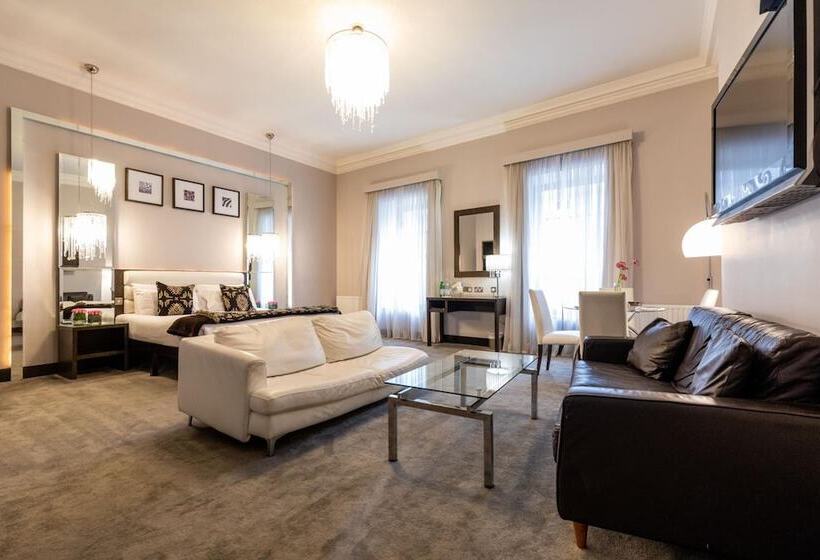 فندق Zuni Restaurant & Boutique