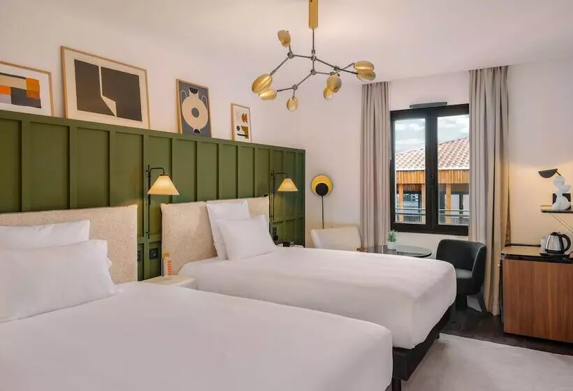 Marty Hotel Bordeaux - Tapestry Collection by Hilton