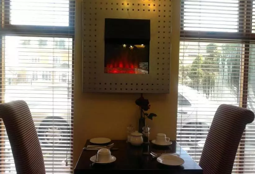 Pensjonat Ashford Manor Guesthouse