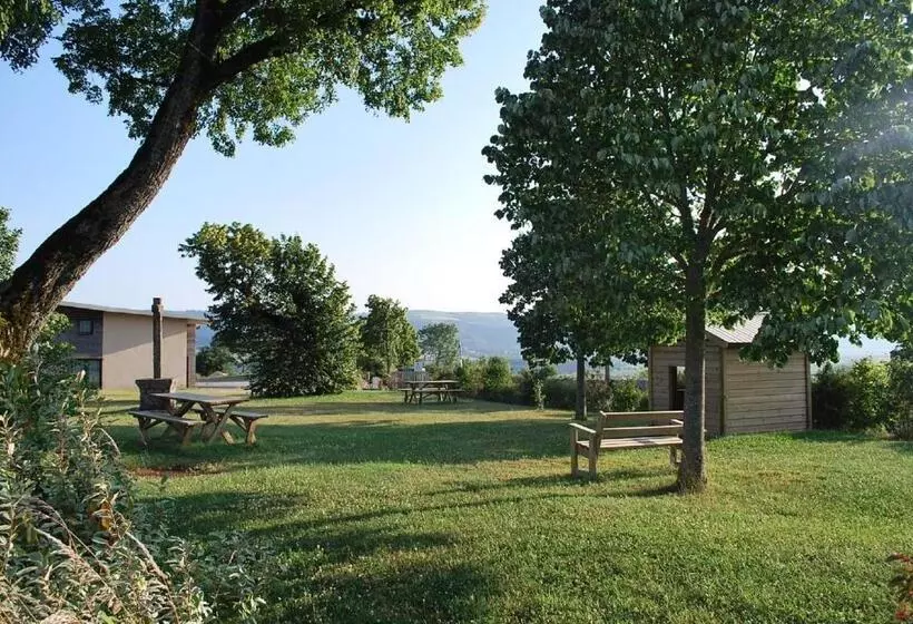 ベッドアンドブレックファースト Chambres D Hôtes Entre Dolmens Et Fontaines