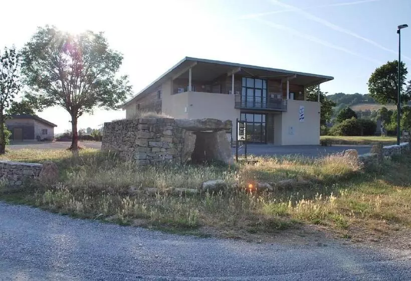 ベッドアンドブレックファースト Chambres D Hôtes Entre Dolmens Et Fontaines