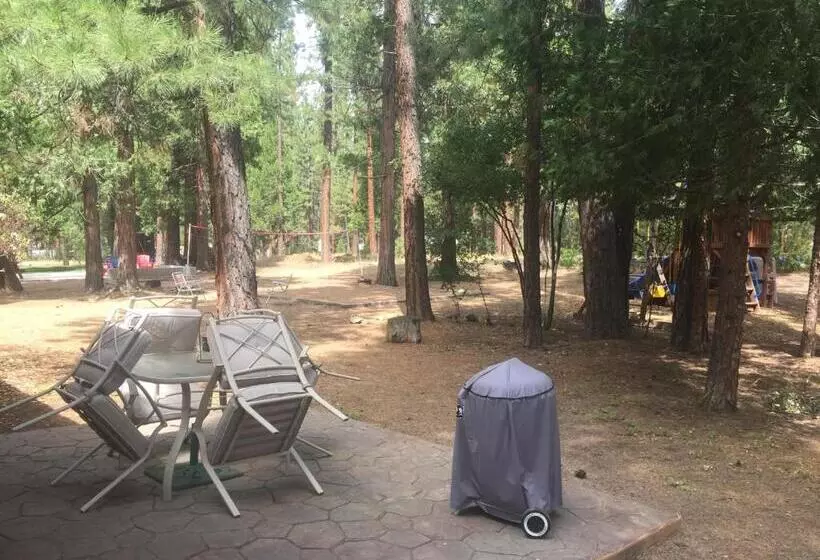 ベッドアンドブレックファースト Sierra Sky Lodge