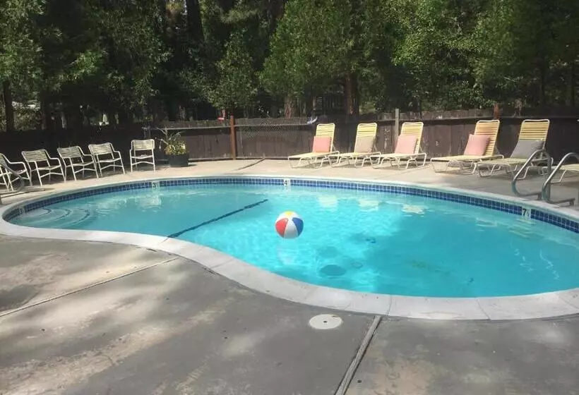 ベッドアンドブレックファースト Sierra Sky Lodge