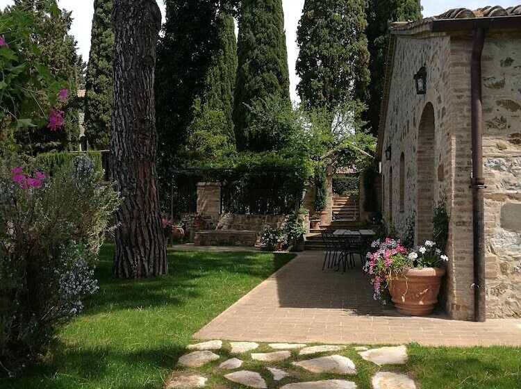 בית מלון כפרי Argiano Dimore Wine Relais