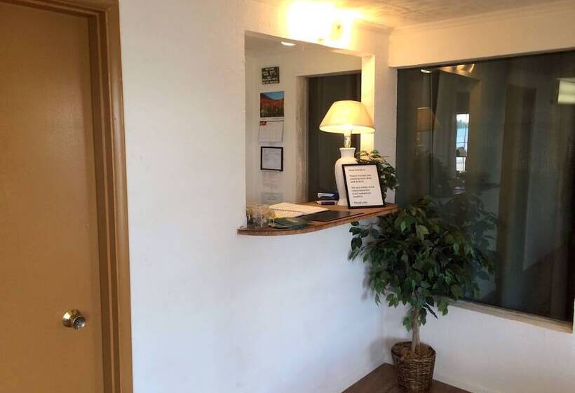 酒店 Connell Inn And Suites