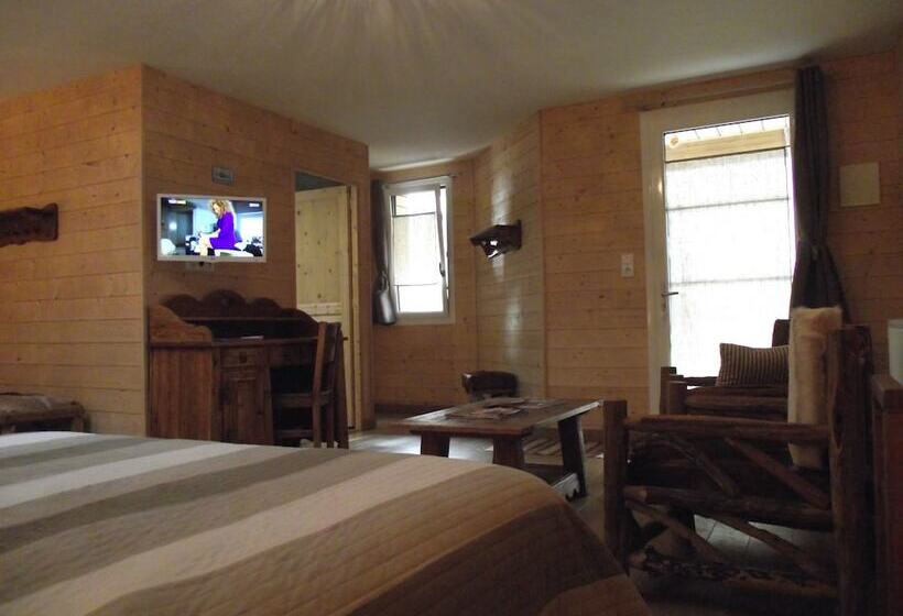 Les Belles époques B&b   Piscine   Terrasses   Brumisateurs   Proche Puy Du Fou