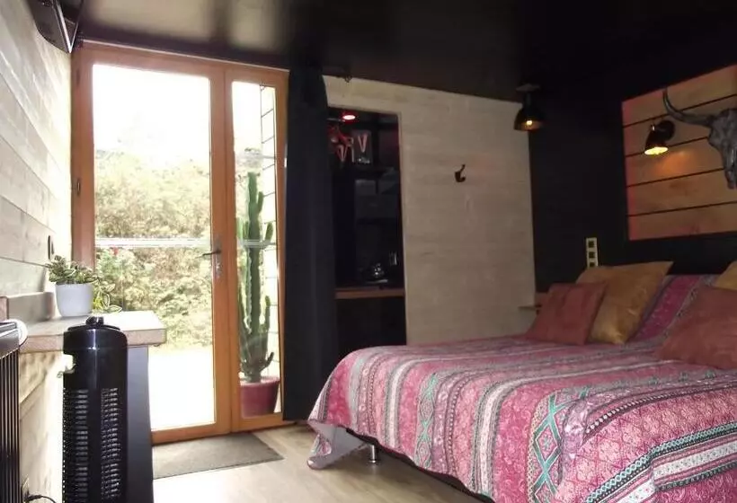 Les Belles époques B&b   Piscine   Terrasses   Brumisateurs   Proche Puy Du Fou