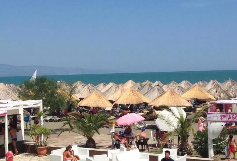 Majatalo Beach Club Ippocampo