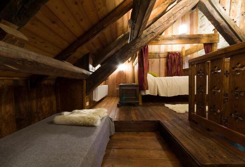 פנסיון Castello Di Zumelle