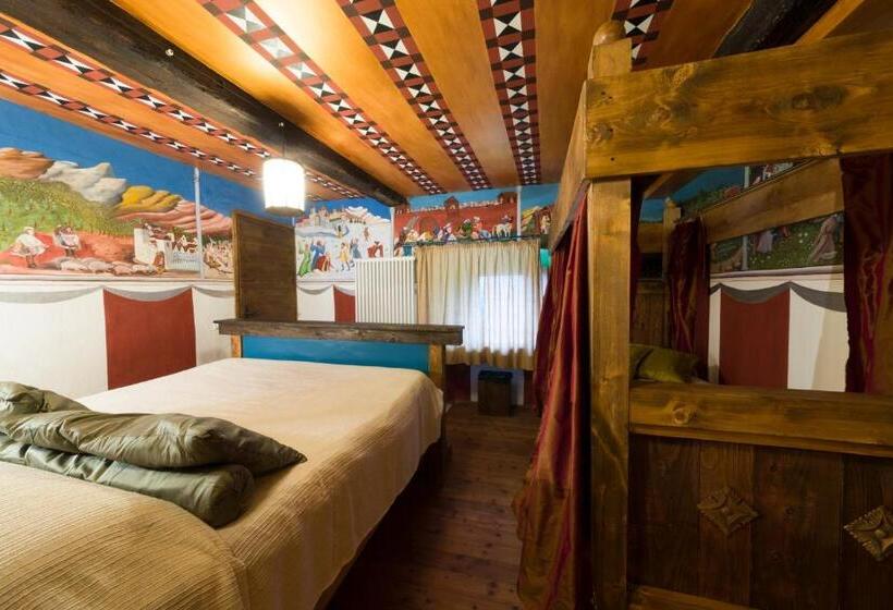 פנסיון Castello Di Zumelle