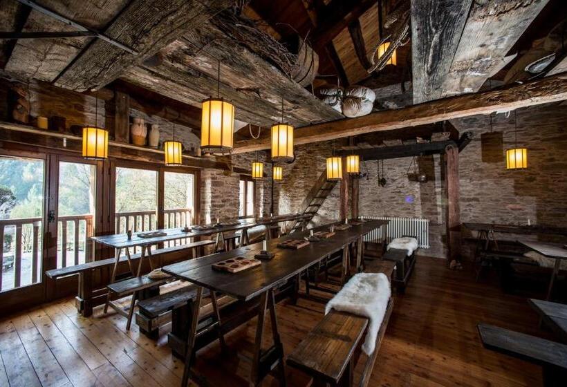 פנסיון Castello Di Zumelle