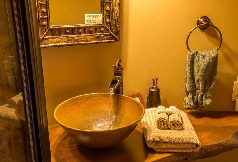 Snow Goose Bed And Breakfast