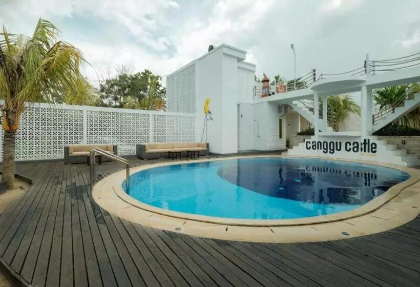 ユースホステル Canggu Castle