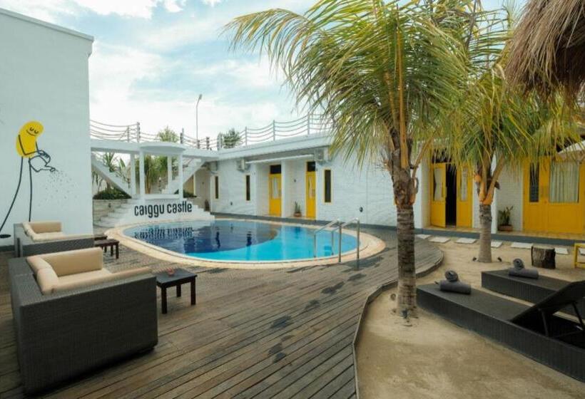 Ostello Canggu Castle