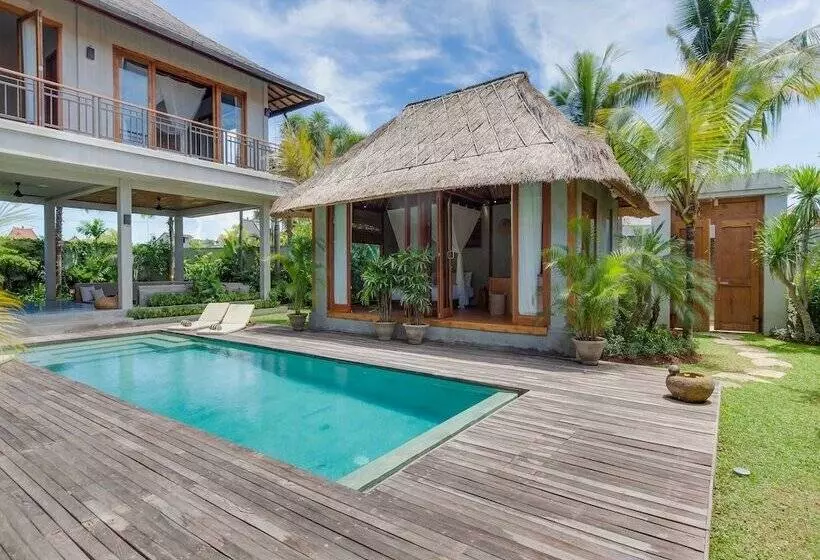 Aamiaismajoitus (B&B) Zin Berawa Villas & Bungalow