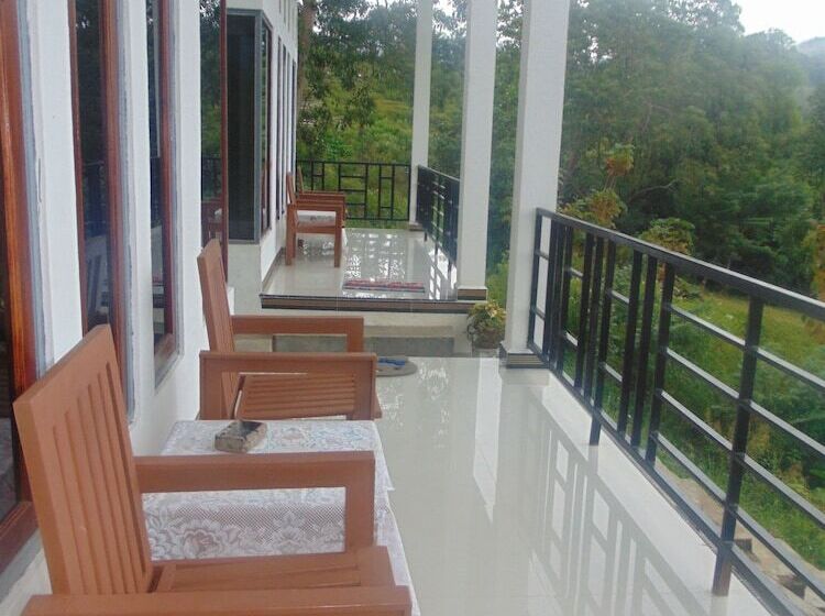 بنسيون Sima Homestay