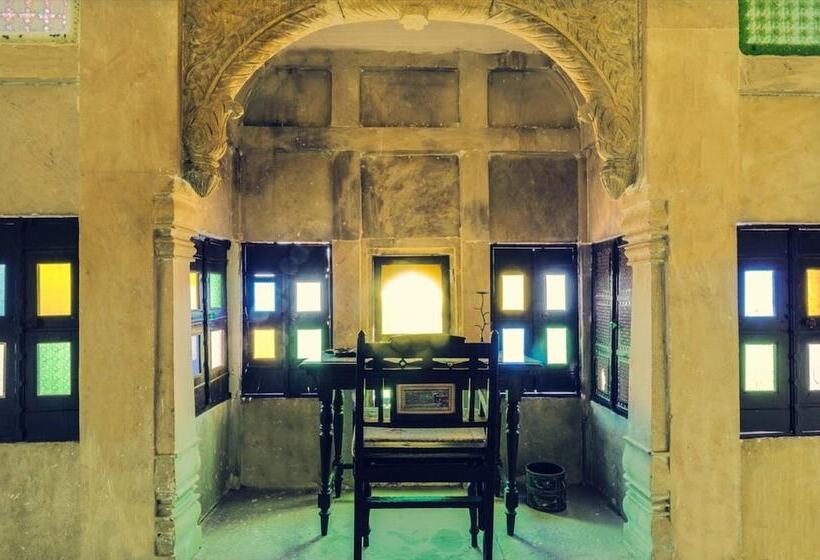 בית מלון כפרי Ghanerao Castle Ranakpur