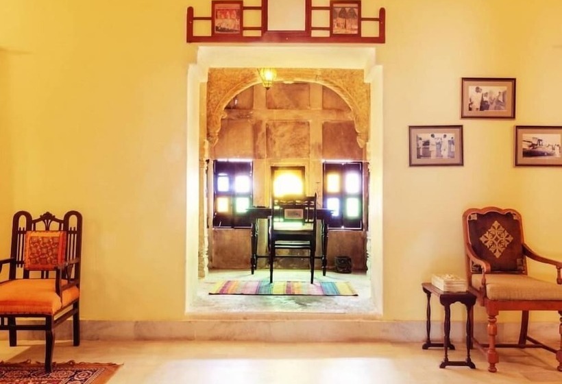 בית מלון כפרי Ghanerao Castle Ranakpur