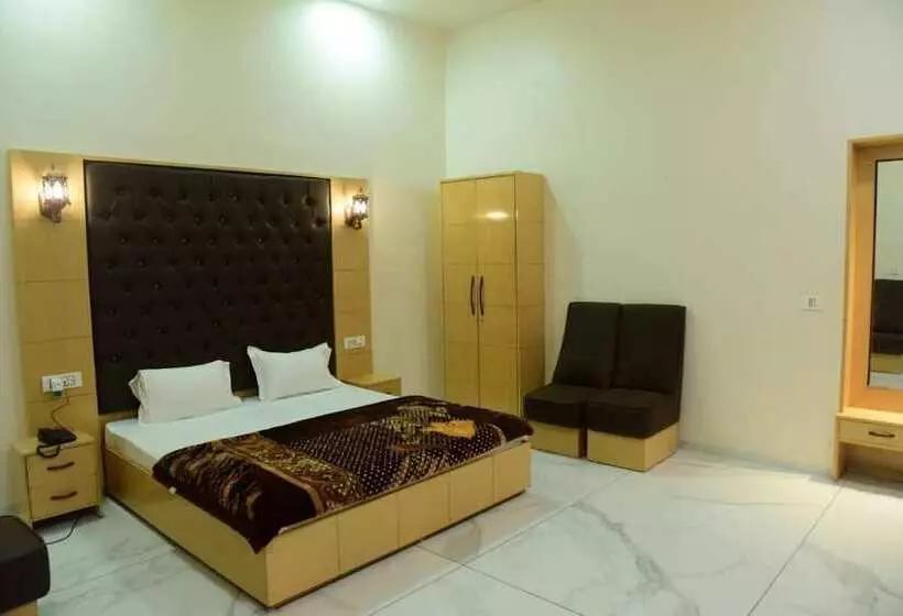 Hotelli Kohinoor Palace